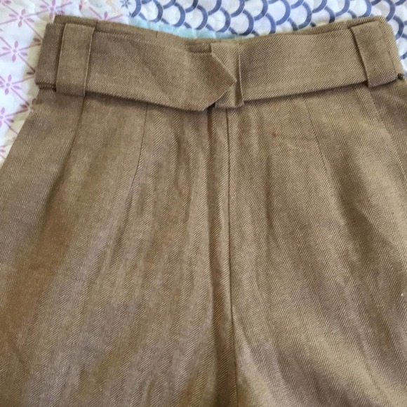 NWT NA-KD Linen Blend High Rise Tan Herringbone Pattern Dressy Shorts Belt Sz 2 - Picture 5 of 8
